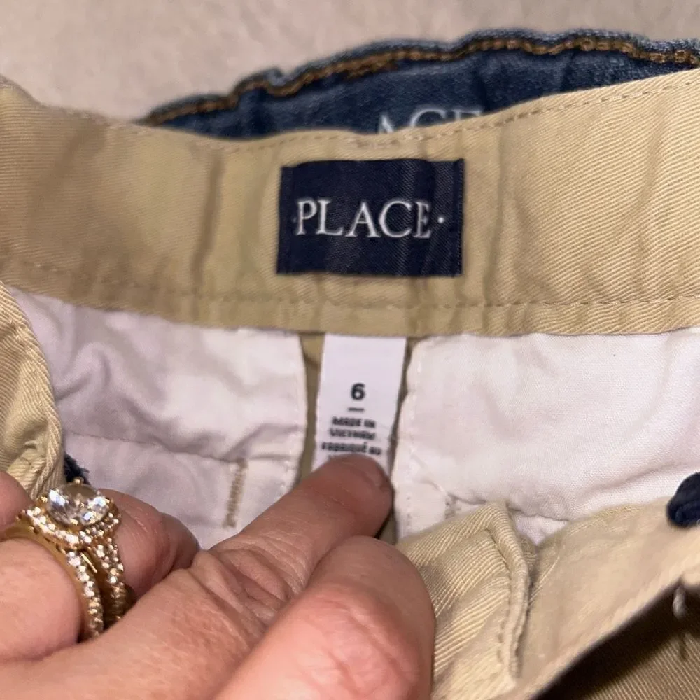 Bundle of 2 the children’s place shorts boys size 6